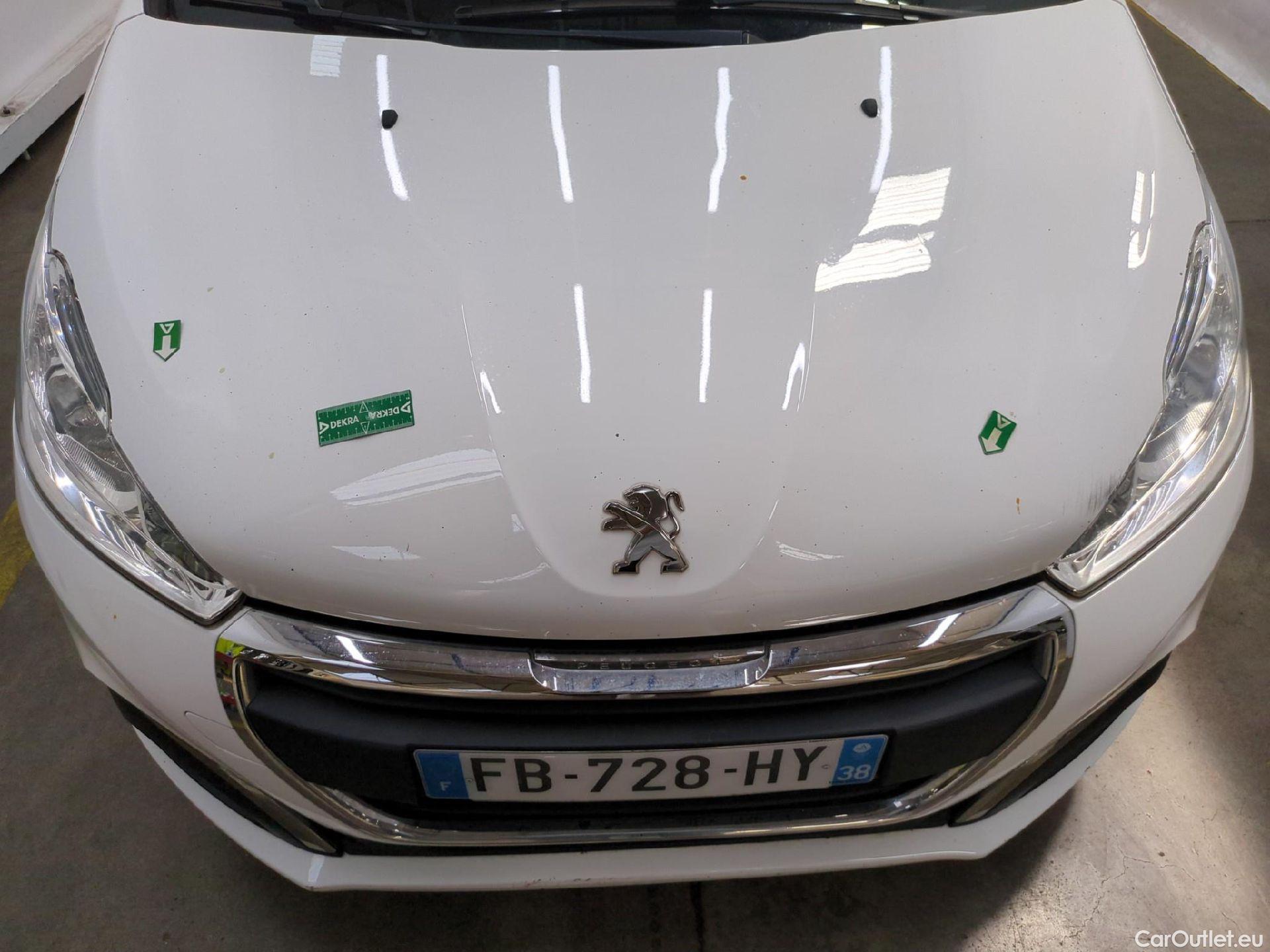  Peugeot  208  Affaire Premium Pack 1.2 80CV BVM5 E6dT #15