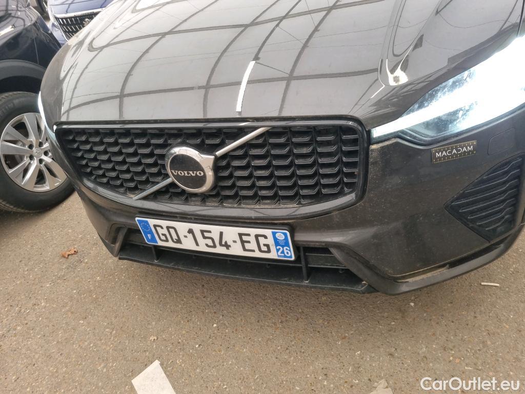  Volvo  XC60  Ultimate Style Dark Recharge Plug-In Hybrid AWD 2.0 T6 400CV BVA8 E6d #4
