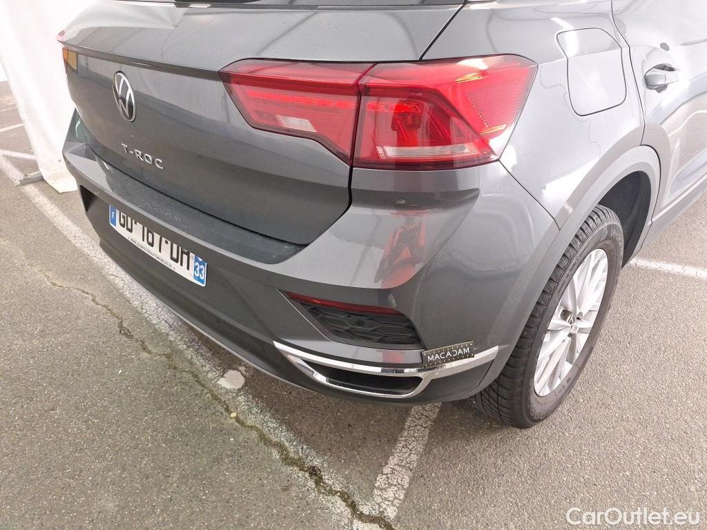  Volkswagen  T-ROC VOLKSWAGEN  / 2017 / 5P / SUV 1.5 TSI 150 EVO LOUNGE BUSINESS DSG7 #29