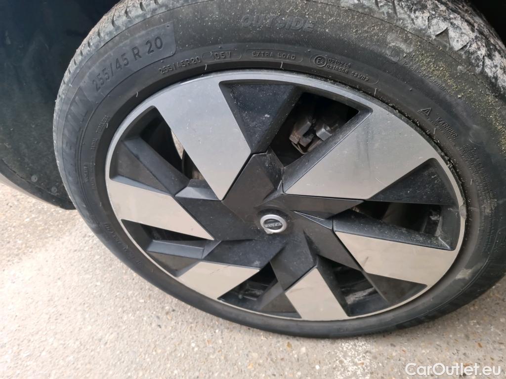  Volvo  XC60  Ultimate Style Dark Recharge Plug-In Hybrid AWD 2.0 T6 400CV BVA8 E6d #18