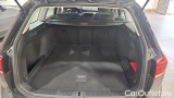  Volkswagen  Passat 2.0 TDI SCR DSG Business Variant #8