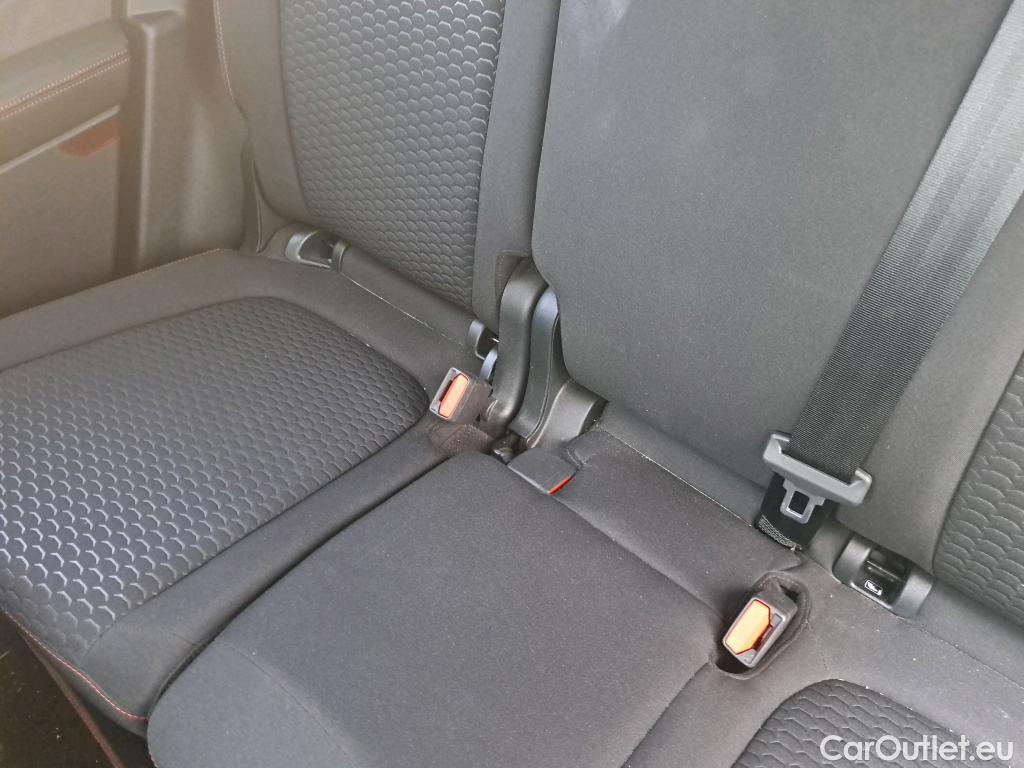  Ford  Kuga FORD  / 2024 / 5P / todoterreno ST-Line 2.5 Duratec FHEV 132kW Auto #18