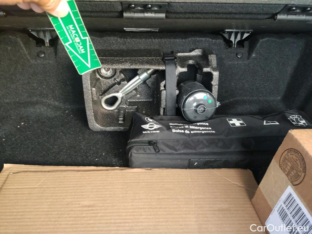  Bmw  X1 BMW  / 2019 / 5P / todoterreno sDrive18dA Corporate #4