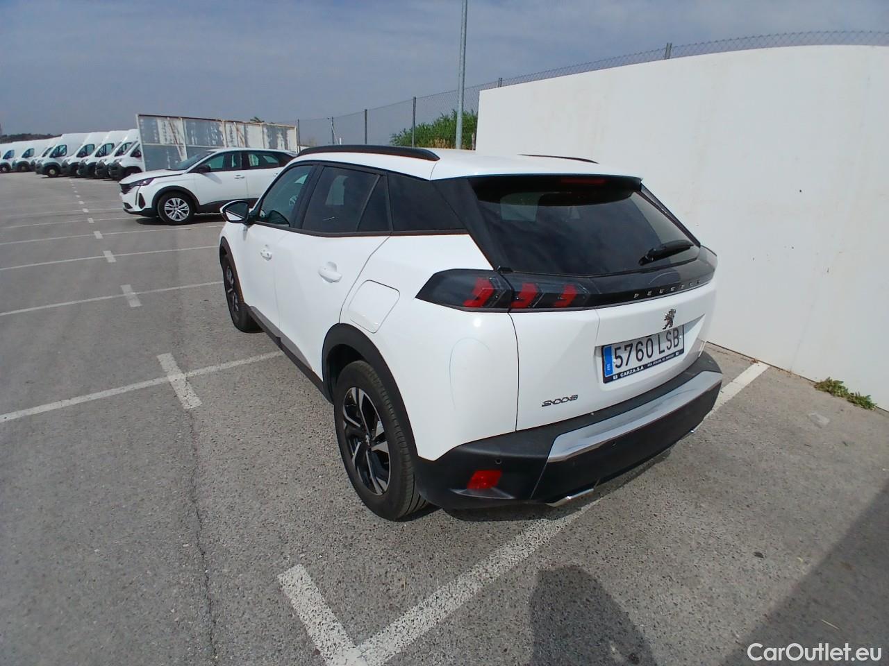  Peugeot  2008  Allure Pack 1.2 PureTech 130CV AT8 E6d #22