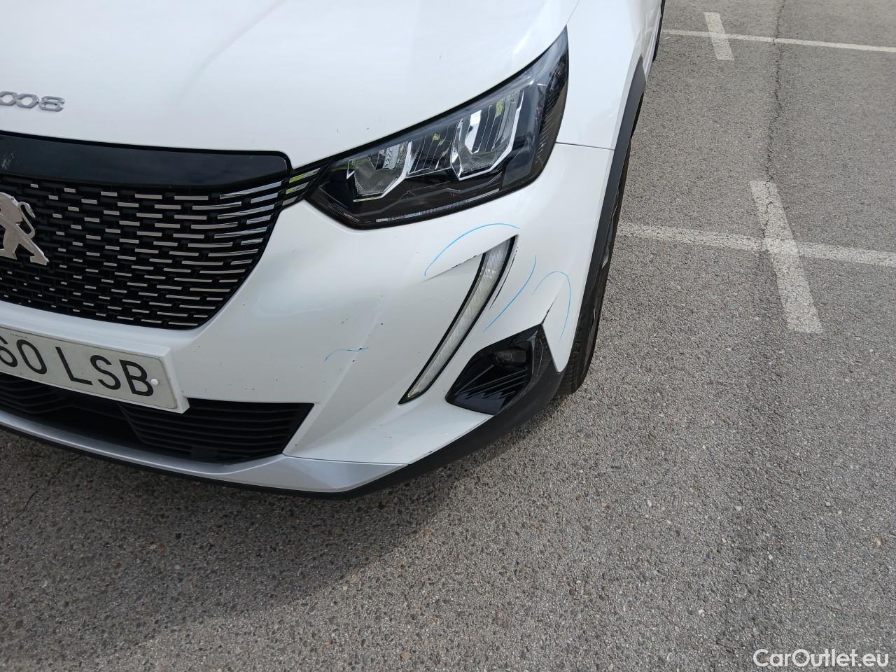  Peugeot  2008  Allure Pack 1.2 PureTech 130CV AT8 E6d #6