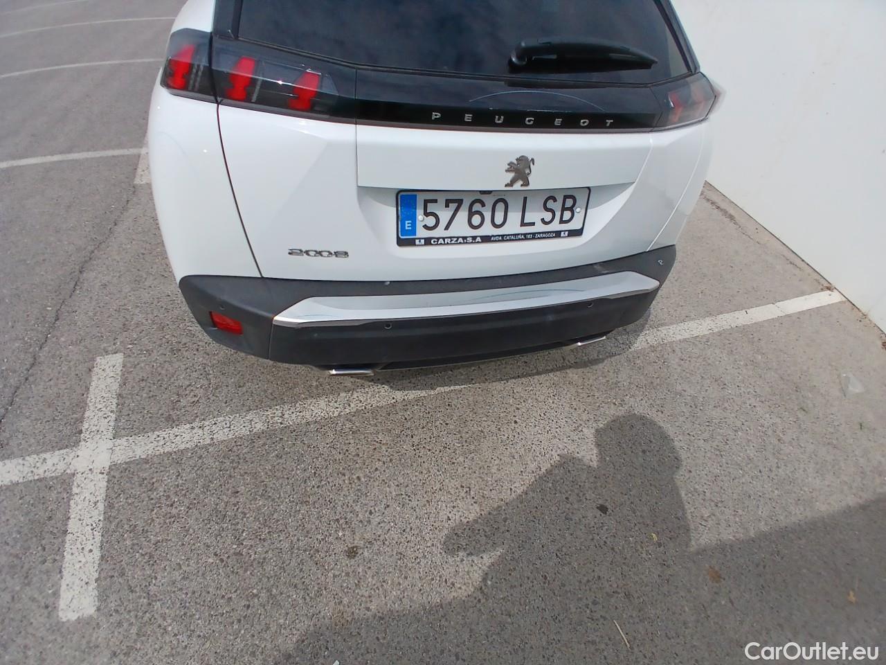  Peugeot  2008  Allure Pack 1.2 PureTech 130CV AT8 E6d #24