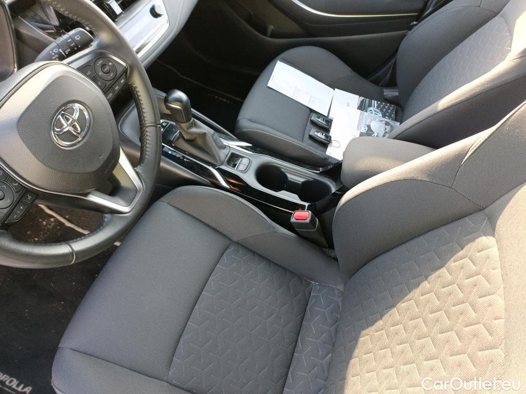  Toyota  Corolla TOYOTA  1.8 125H ACTIVE TECH E-CVT #27