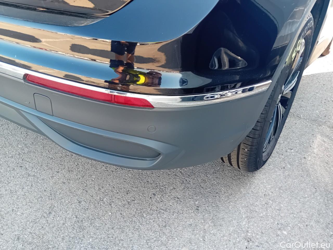  Volkswagen  Tiguan  Life 2.0 TDI 150CV AT7 E6d #19
