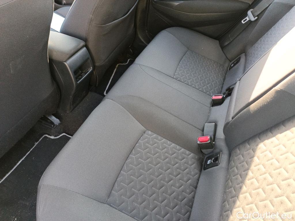  Toyota  Corolla TOYOTA  1.8 125H ACTIVE TECH E-CVT #28