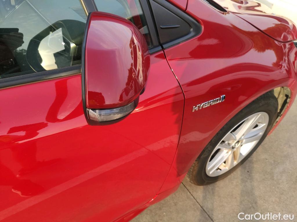  Toyota  Corolla TOYOTA  1.8 125H ACTIVE TECH E-CVT #32