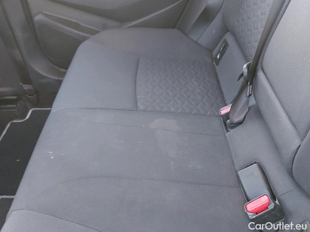  Toyota  Corolla TOYOTA  / 2019 / 5P / familiar 1.8 125H ACTIVE TECH E-CVT TOU SPORT #30