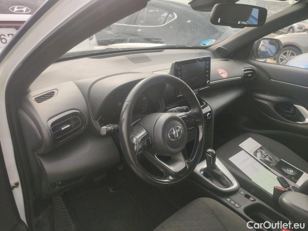  Toyota  Yaris Cross TOYOTA  / 2021 / 5P / todoterreno 1.5 120H Active Tech #22
