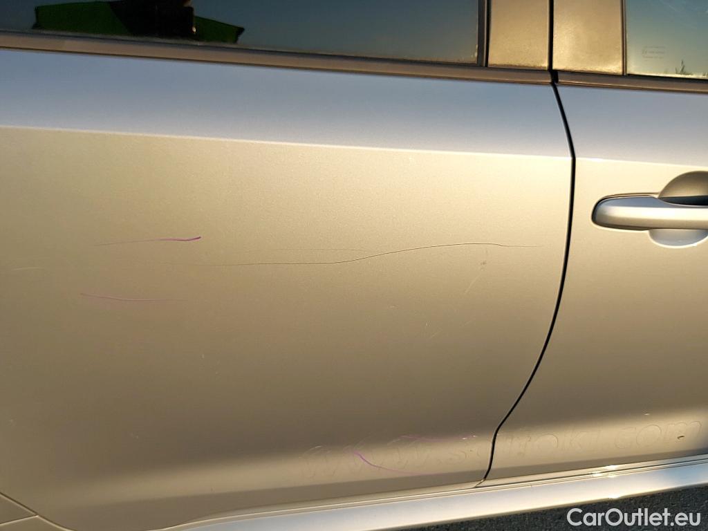  Toyota  Corolla TOYOTA  / 2019 / 5P / familiar 1.8 125H ACTIVE TECH E-CVT TOU SPORT #25
