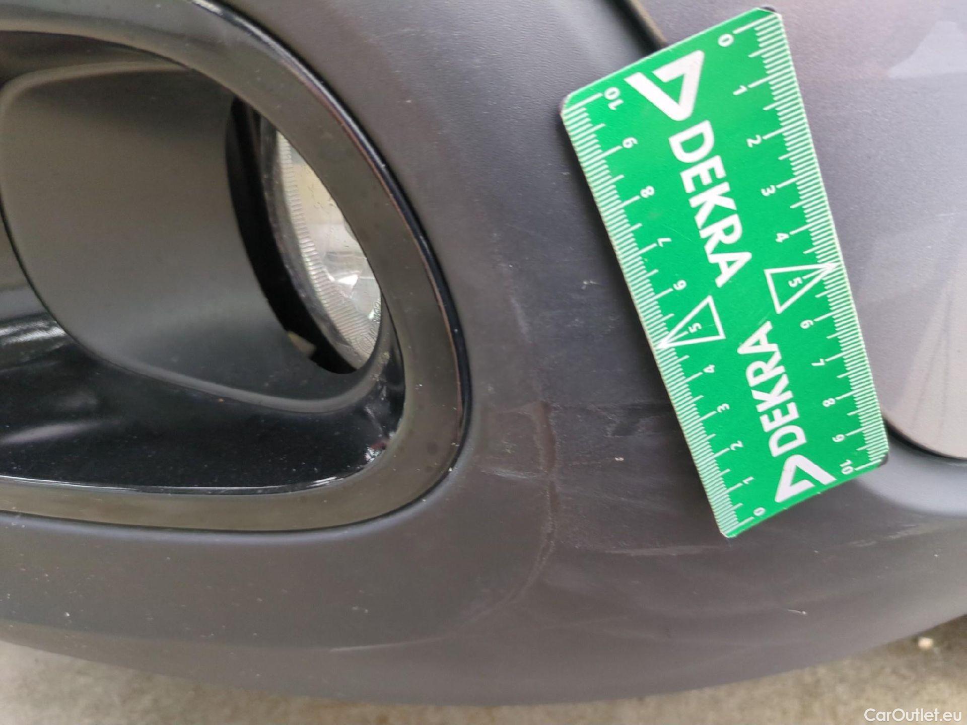  Citroen  C3  Feel Business 1.2 PureTech 80CV BVM5 E6d #16