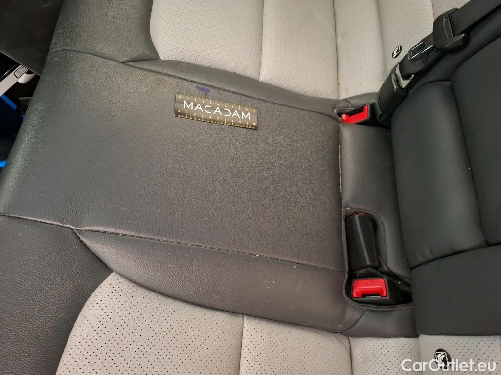  Hyundai   Ioniq HYUNDAI / 2019 / 5P / Berline plug-in hybrid Executive #1