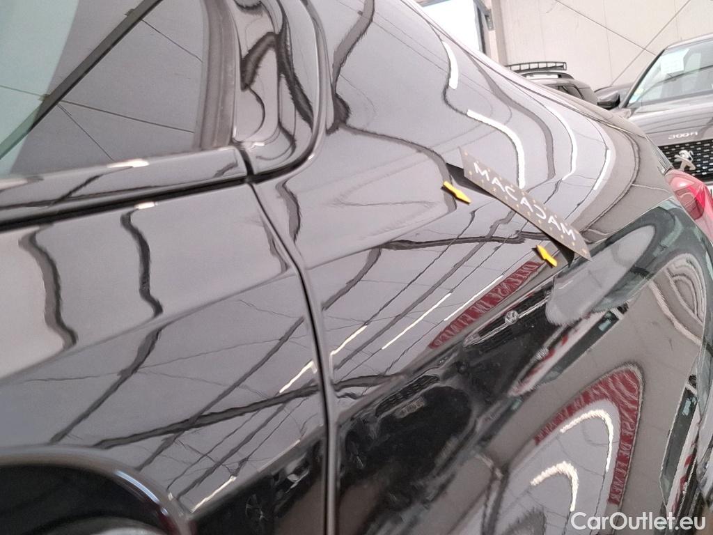  Bmw  Serie 3 BMW Série 3 Berline / 2018 / 4P / Berline 316d 122ch Business Design BVA8 #2