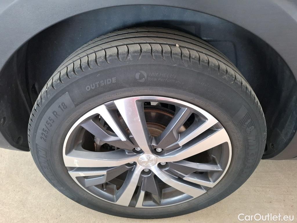  Peugeot  5008  Allure Pack 1.5 HDi 130CV BVA8 7 Sieges E6d #35