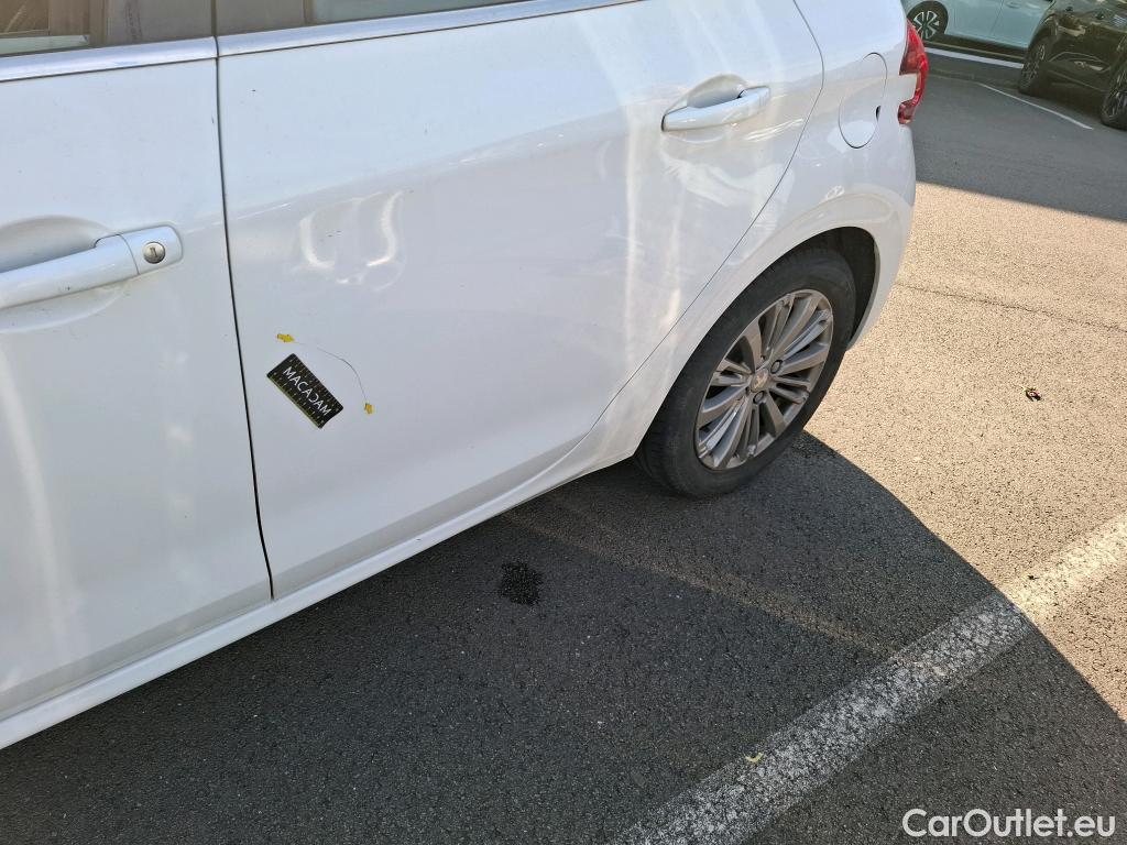  Peugeot  208 PEUGEOT  5p BER 1.2 PureTech 110 S&S Allure 5P #6