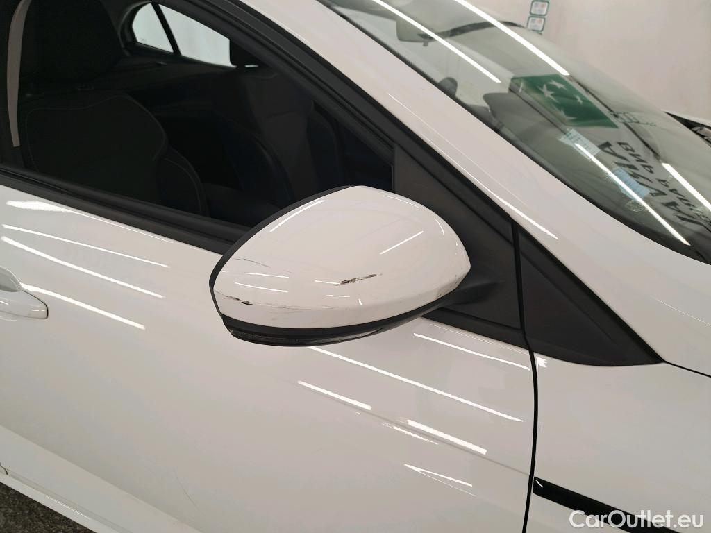  Renault  Megane  IV Berline 5pt. Société Air Nav 1.5 dCi 90CV BVM6 E6
 #48