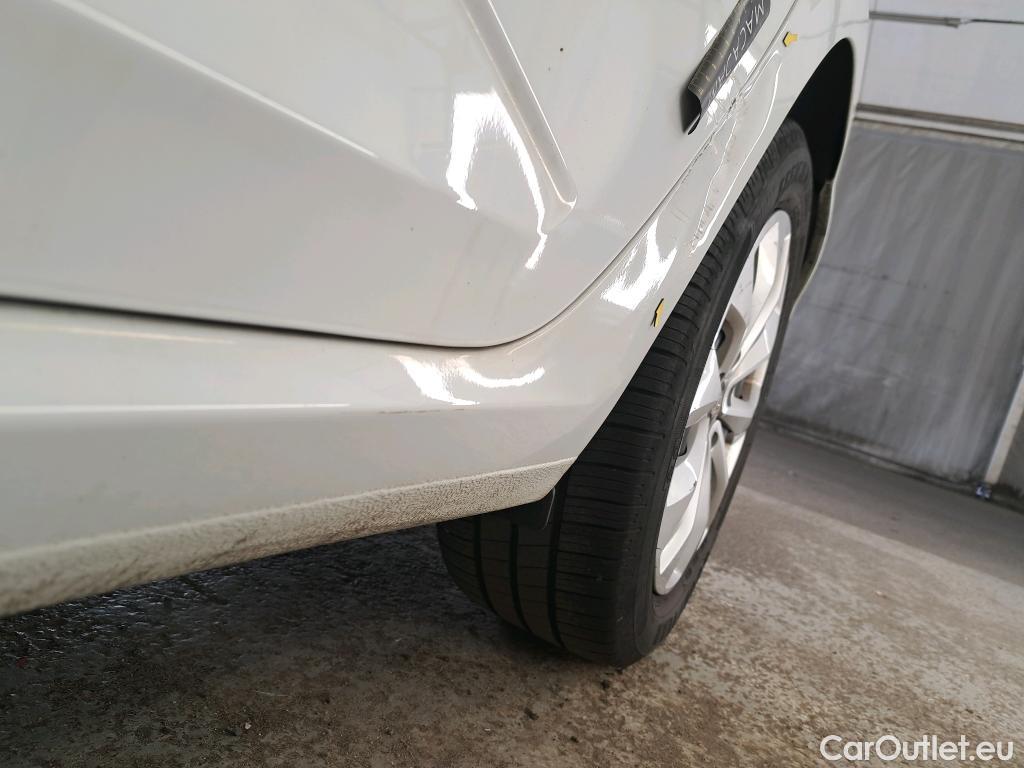  Renault  Megane  IV Berline 5pt. Société Air Nav 1.5 dCi 90CV BVM6 E6
 #20