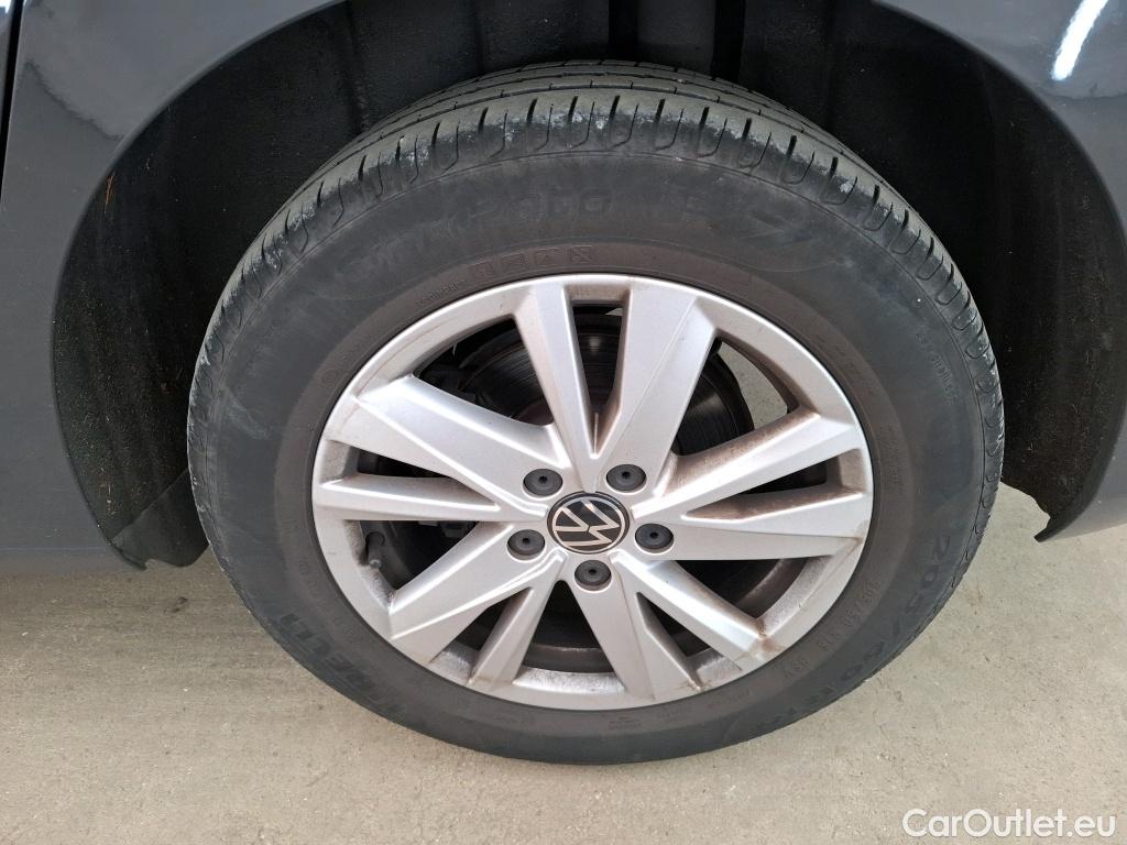  Volkswagen  Touran  Lounge BMT/Start-Stopp 1.5 TSI 150CV BVM6 7 Sieges E6d #47