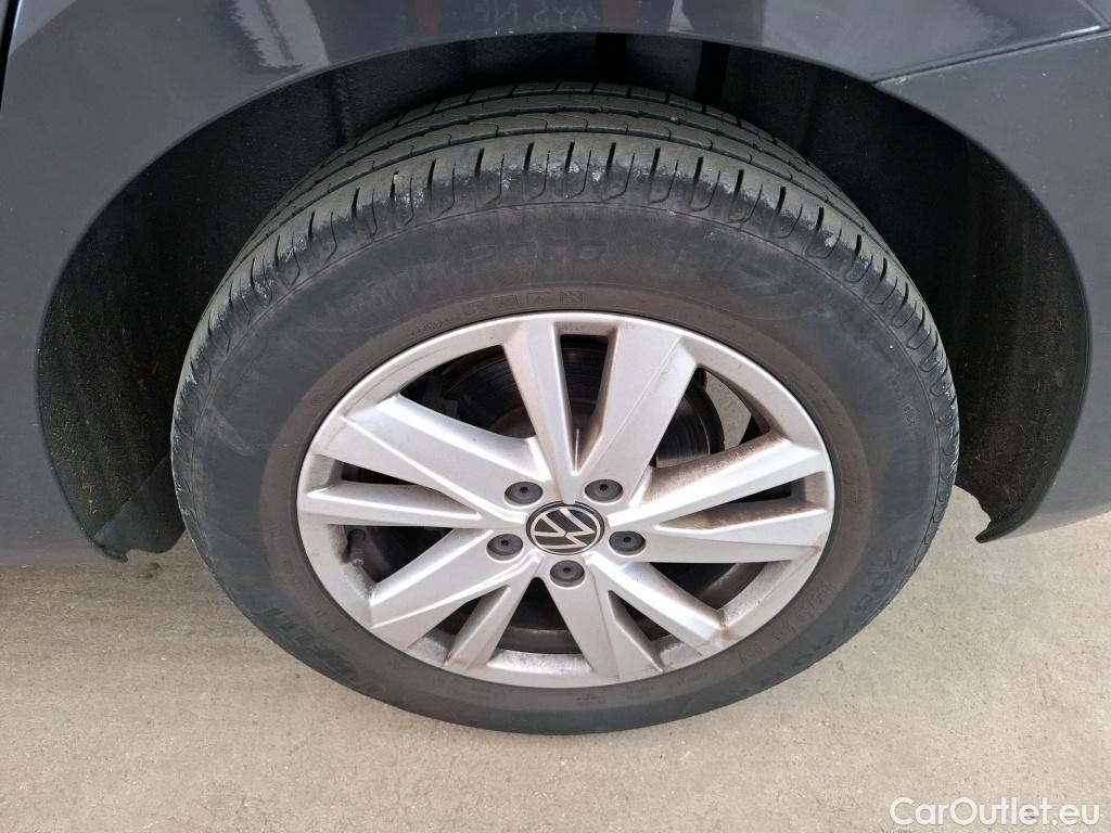  Volkswagen  Touran  Lounge BMT/Start-Stopp 1.5 TSI 150CV BVM6 7 Sieges E6d #46