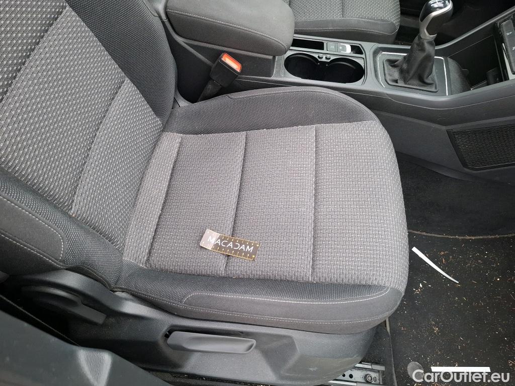  Volkswagen  Touran  Lounge BMT/Start-Stopp 1.5 TSI 150CV BVM6 7 Sieges E6d #37