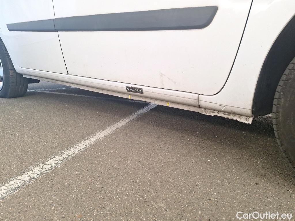  Renault  Kangoo  Express Grand Confort (L1) 1.5 dCi 90CV BVM5 E6 #16