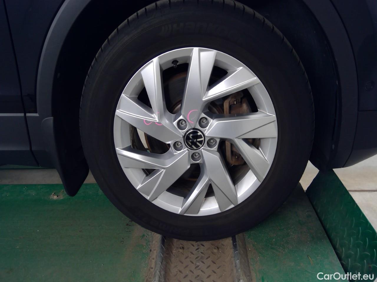  Volkswagen  Tiguan  eHybrid 180 Eleg 4M Aut #24
