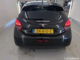  Peugeot  208 Peugeot  Signature 1.2 PureTech 82 5d #15