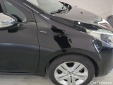  Peugeot  208 Peugeot  Signature 1.2 PureTech 82 5d #20