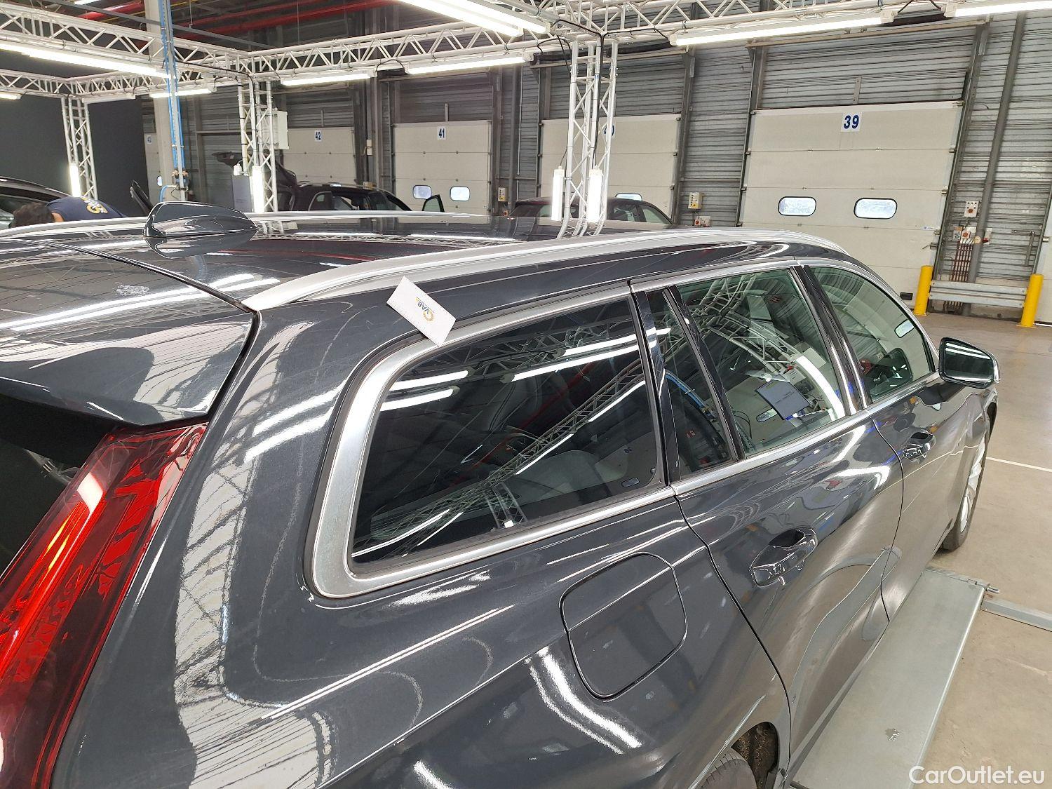  Volvo  V60 Volvo,  '18, Volvo  D3 Geartronic Momentum Pro 5d #32