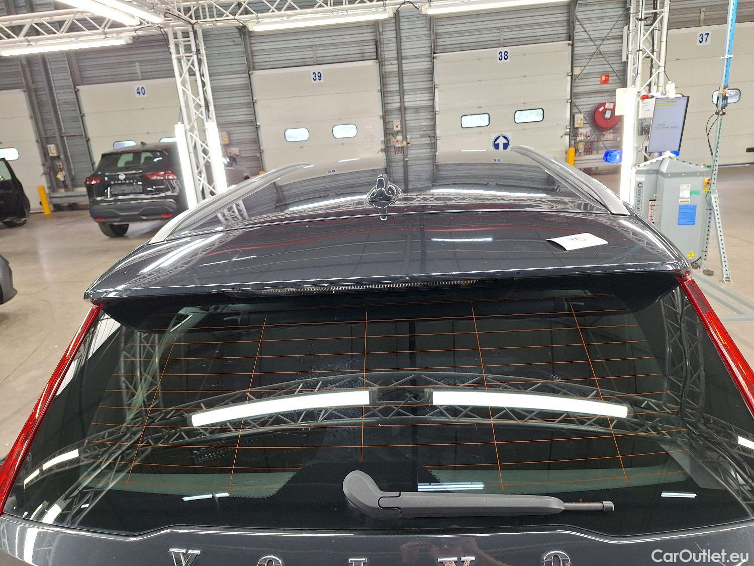  Volvo  V60 Volvo,  '18, Volvo  D3 Geartronic Momentum Pro 5d #48