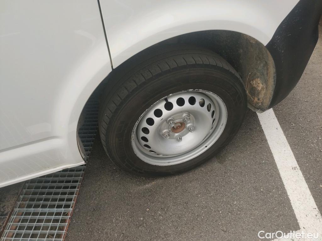  Land Rover  Discovery VOLKSWAGEN Transporter / 2020 / 4P / furgón Furgón Corto TN 2.0 TDI 110kW 4MO #35