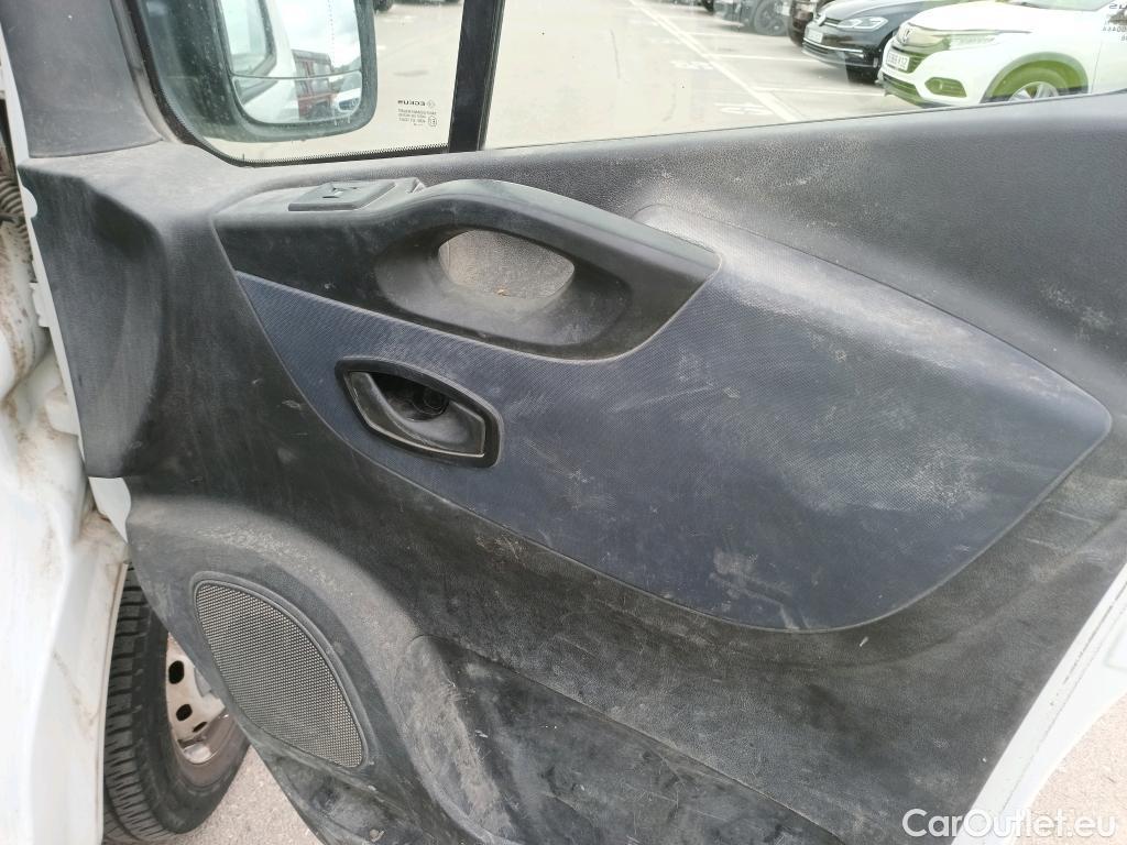  Opel  Vivaro  B Furgón/Combi Furgón L1H1 2.7T Expression 1.6 CDTI 95CV MT6 E6 #52