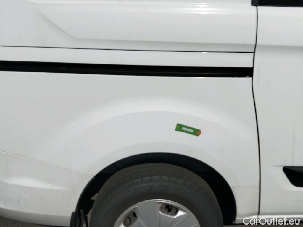  Ford  Transit  Custom Combi / Tourneo Custom 320 L1 Trend 2.0 TDCi 130CV MT6 E6dT #1