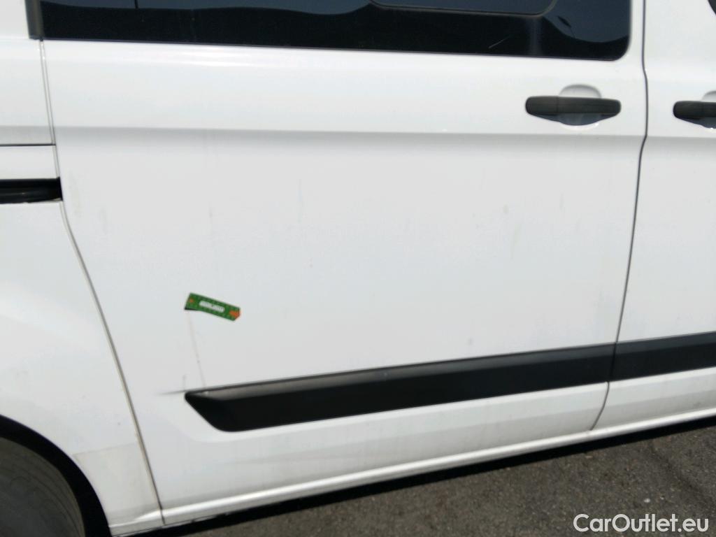  Ford  Transit  Custom Combi / Tourneo Custom 320 L1 Trend 2.0 TDCi 130CV MT6 E6dT #3