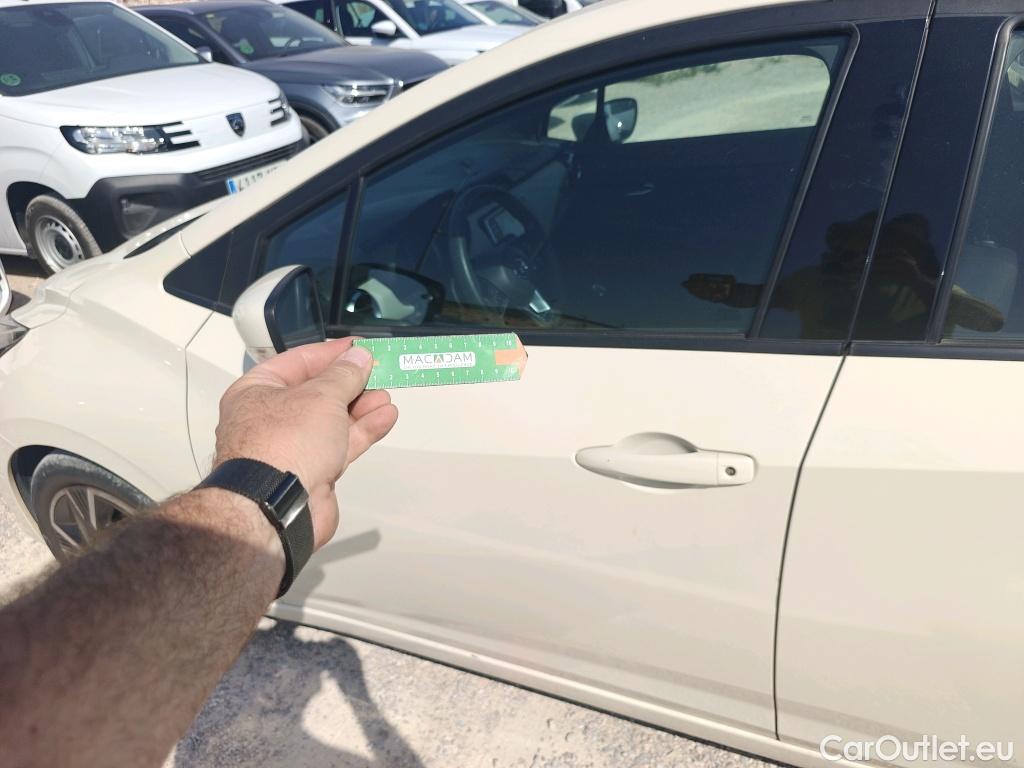  Nissan  Micra NISSAN  / 2017 / 5P / berlina con portón IG-T 68 kW (92 CV) E6D-F Acenta #5