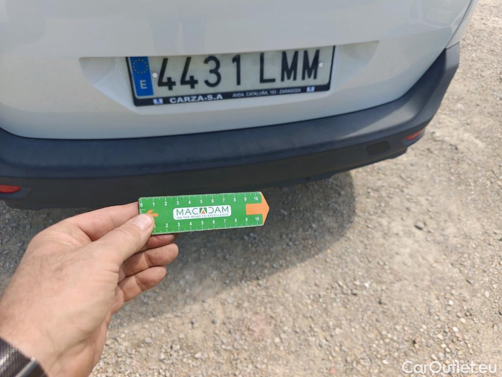  Peugeot  5008  Active Pack 1.5 HDi 130CV MT6 7 Plazas E6d #17
