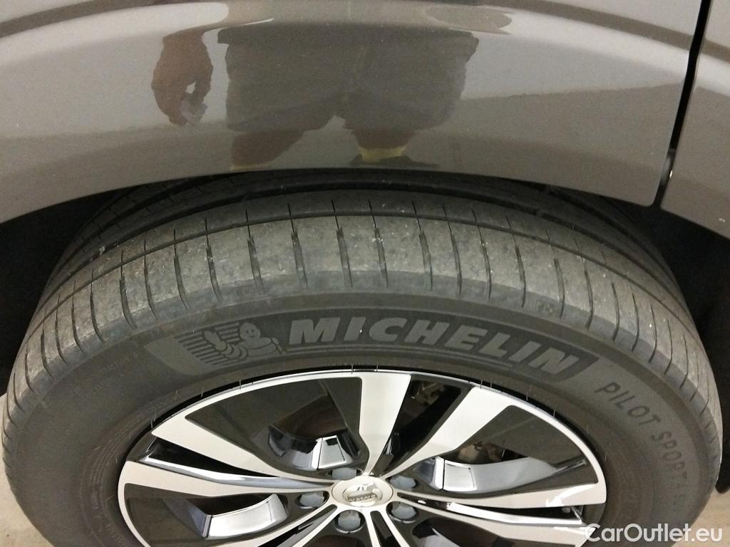  Volvo  XC60 VOLVO  / 2017 / 5P / todoterreno 2.0 T6 AWD Recharge Inscription Exp Auto #7