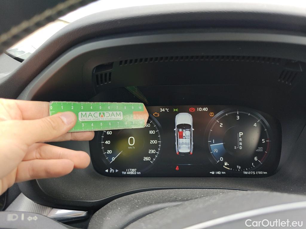  Volvo  XC60  R Design 2WD 2.0 D4 190CV AT8 E6dT #36