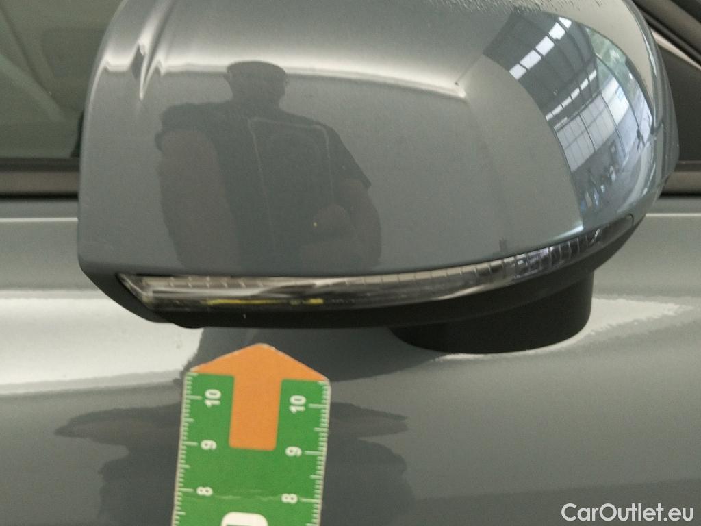 Volvo  V60 VOLVO  / 2018 / 5P / familiar 2.0 B4 (D) Essential Auto #24