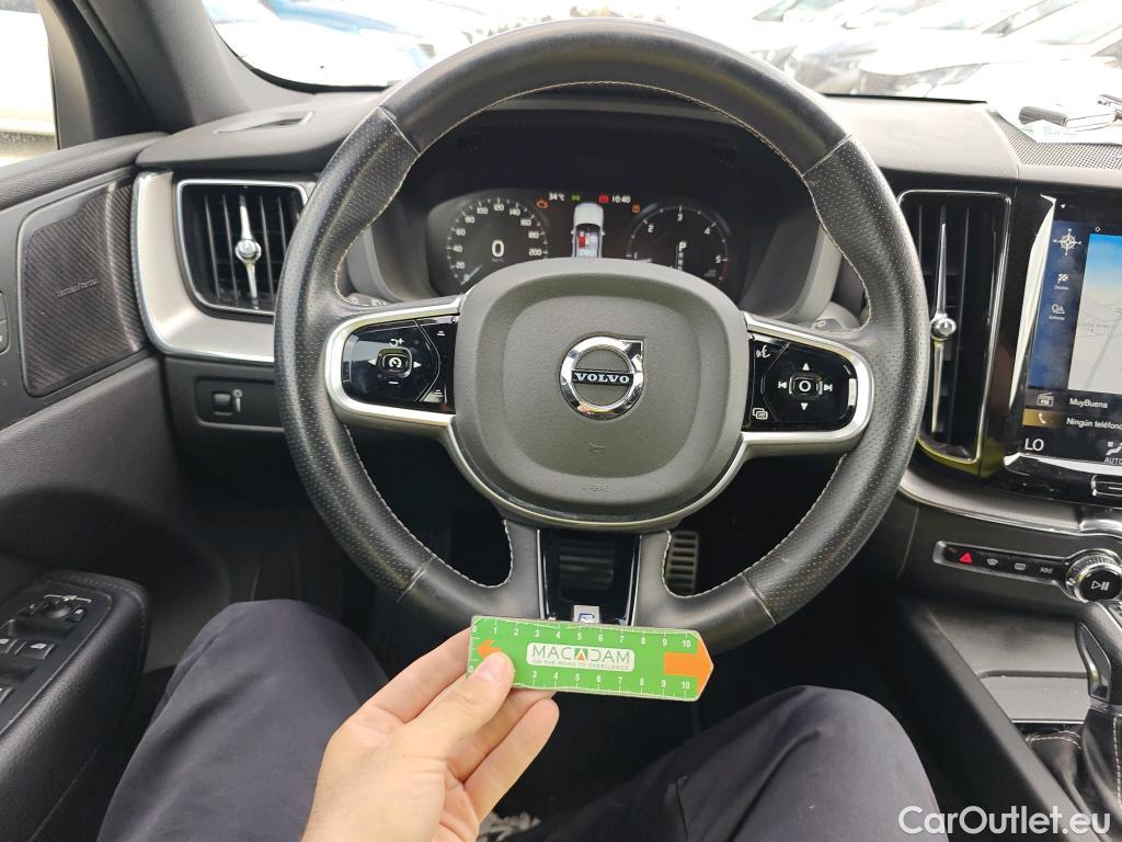  Volvo  XC60  R Design 2WD 2.0 D4 190CV AT8 E6dT #30