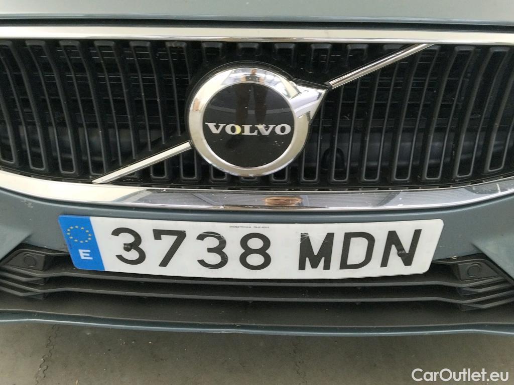  Volvo  V60 VOLVO  / 2018 / 5P / familiar 2.0 B4 (D) Essential Auto #19