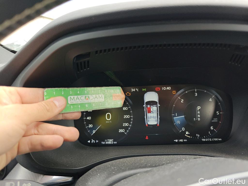  Volvo  XC60  R Design 2WD 2.0 D4 190CV AT8 E6dT #35