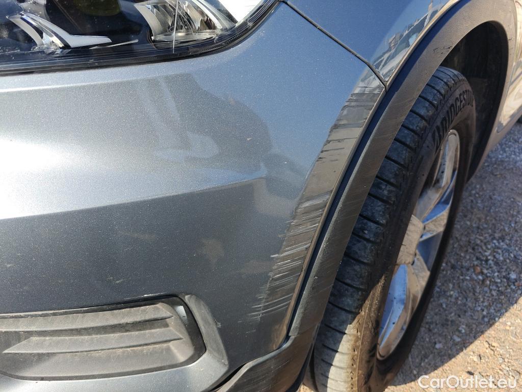  Volvo  XC 40 VOLVO XC40 / 2017 / 5P / todoterreno 1.5 T3 Momentum #57