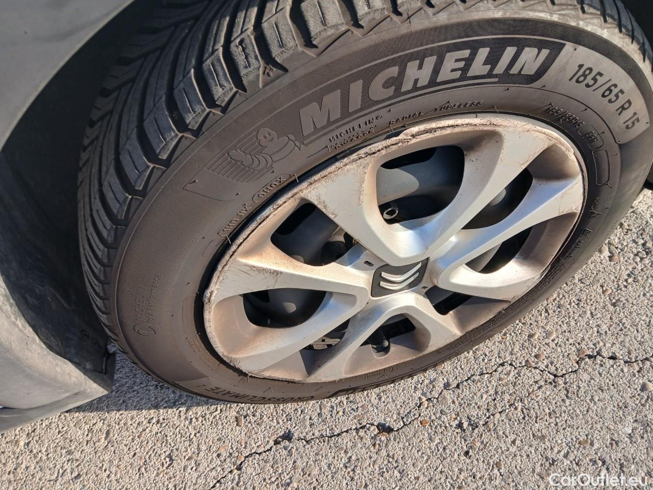  Citroen  C3  Live Pack 1.5 BlueHDi 100CV MT6 E6d #29