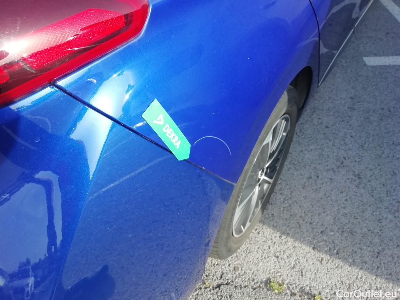  Hyundai   Ioniq HYUNDAI / 2019 / 5P / berlina con portón 1.6 GDI PHEV Klass DCT #8