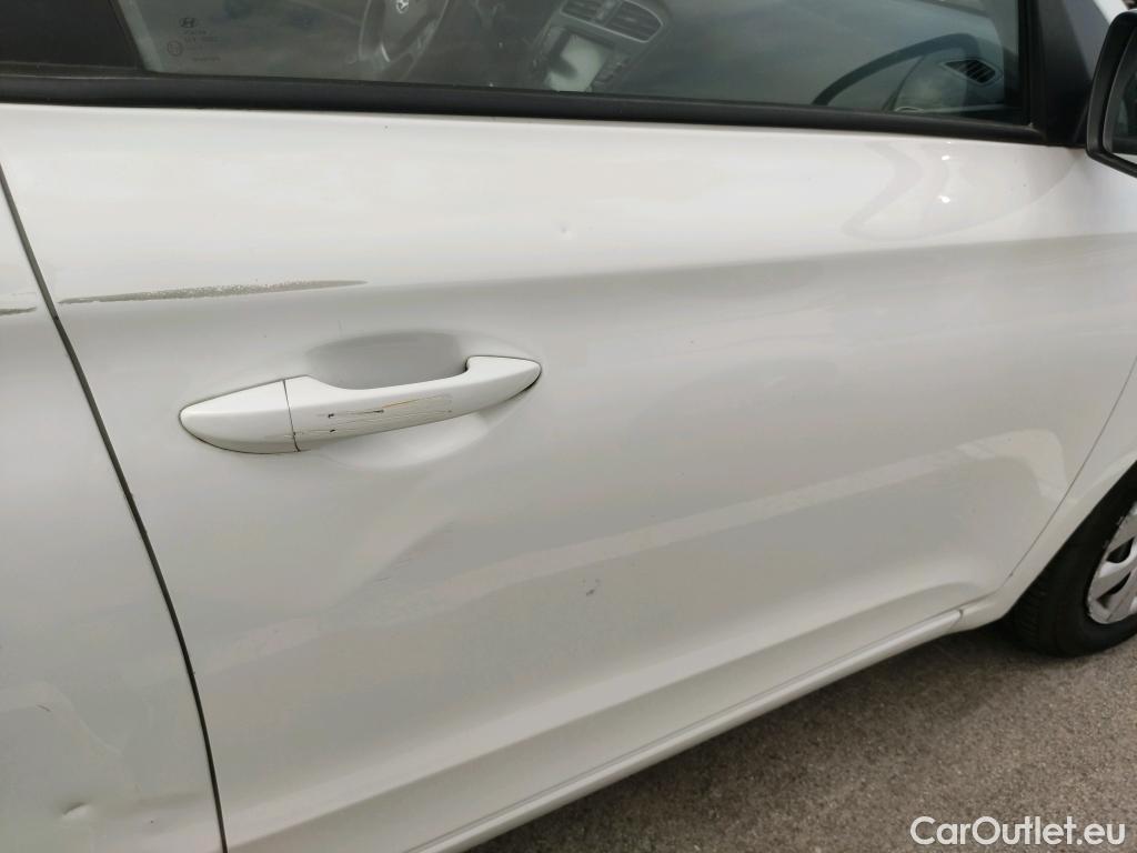  Hyundai  i20 HYUNDAI  / 2018 / 5P / berlina con portón 1.0 TGDI 74kW (100CV) Essence LE(SP)(SL) #51