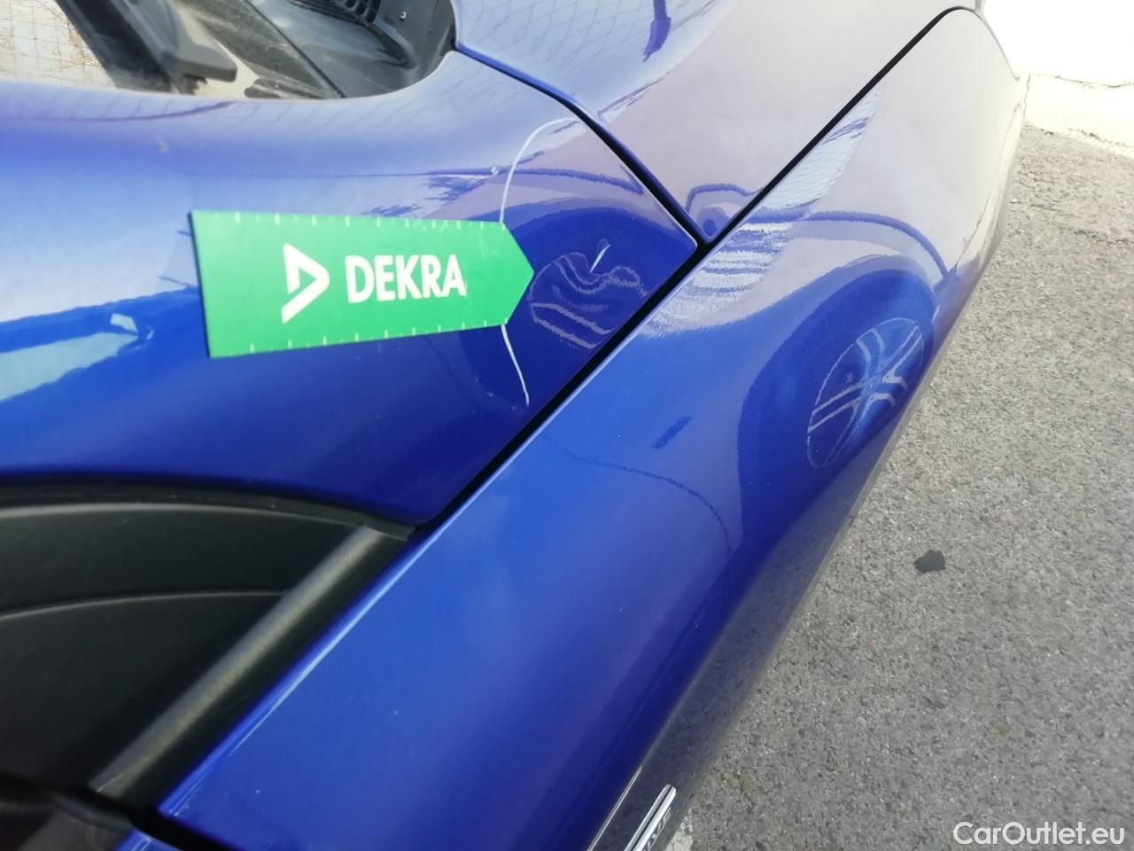  Hyundai   Ioniq HYUNDAI / 2019 / 5P / berlina con portón 1.6 GDI PHEV Klass DCT #12